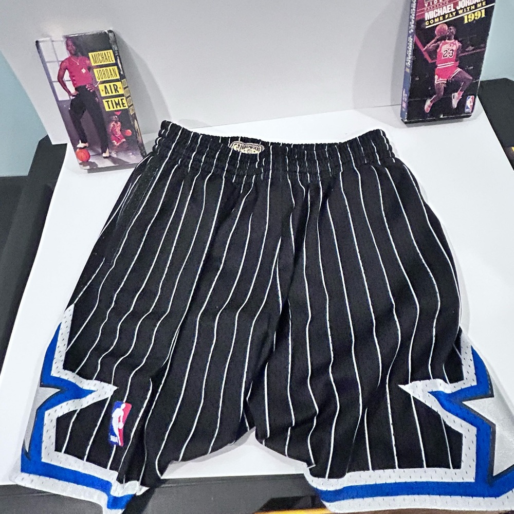 Mitchell Ness size L vintage basketball 90’s Orlando Magic shorts